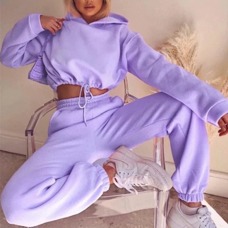 Cozy Core Tracksuit Set – Oversized Hoodie & Sweatpants  Warm, relaxed, and effortlessly stylish.