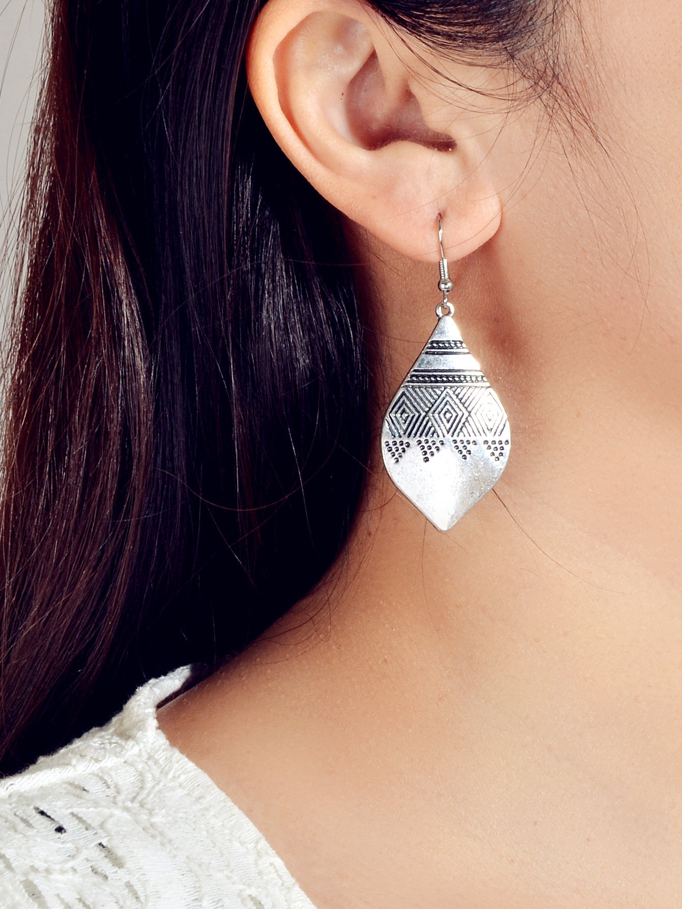 American Tribal Ethnic Antique Craved Geometric Parrtern Water Drop