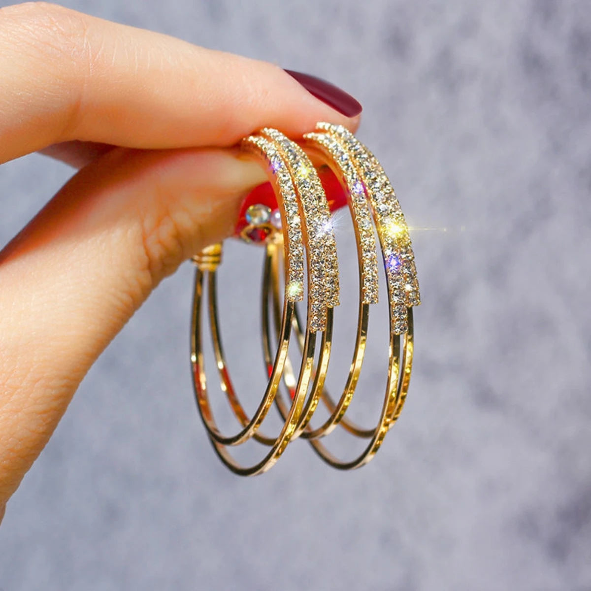 AquaDrop Earrings – 18K Gold Plated Elegance  Fluid shape. Golden shine. Everyday luxury.