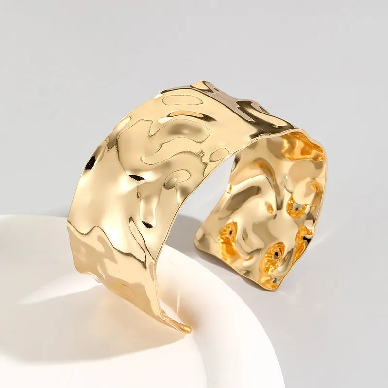 Luxe Bold Bracelet – Exaggerated Gold Statement Cuff  Big shine. Bold style. Made to stand out.