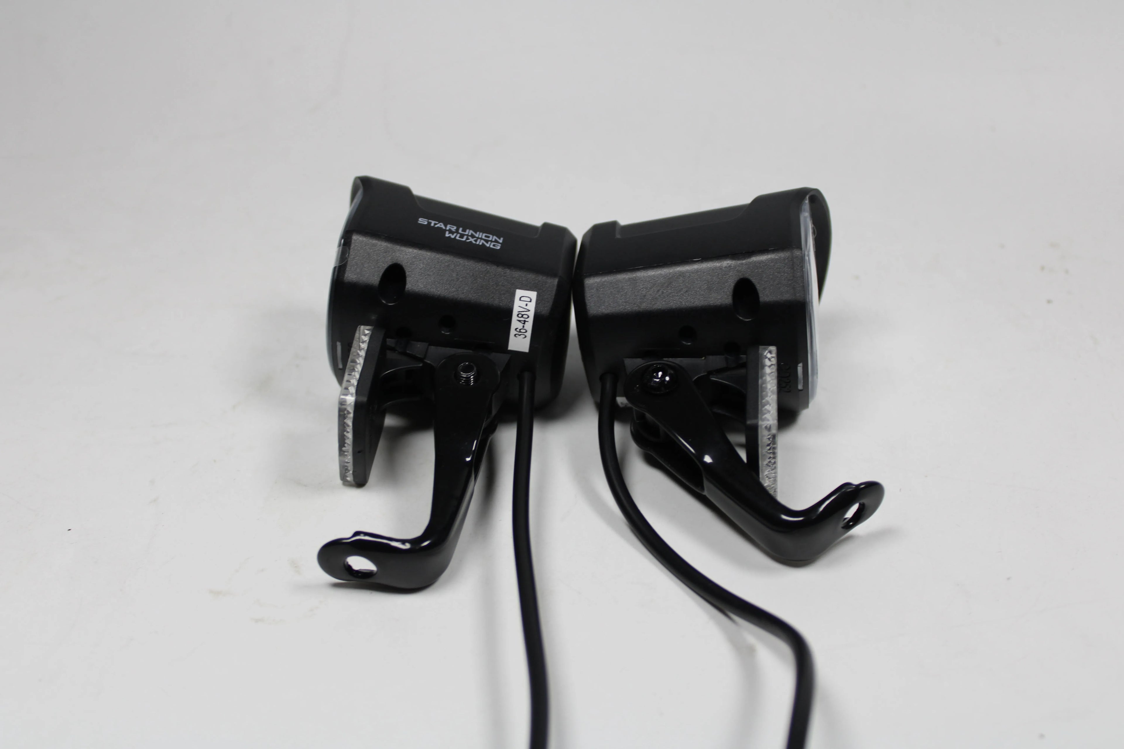 Water proof Electric Bicycle Front Light Bike Accessories with Battery Power Supply