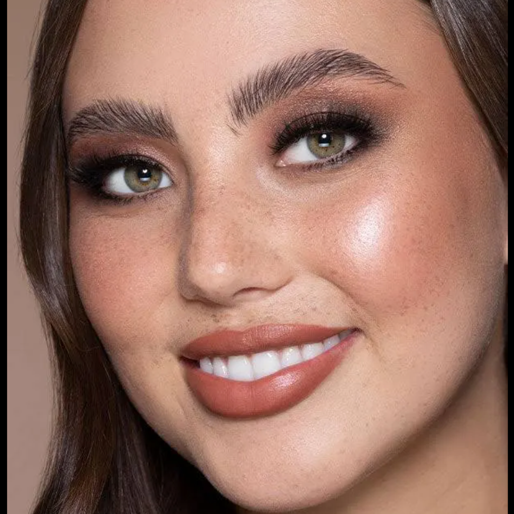 Natural Finish Tinted Foundation