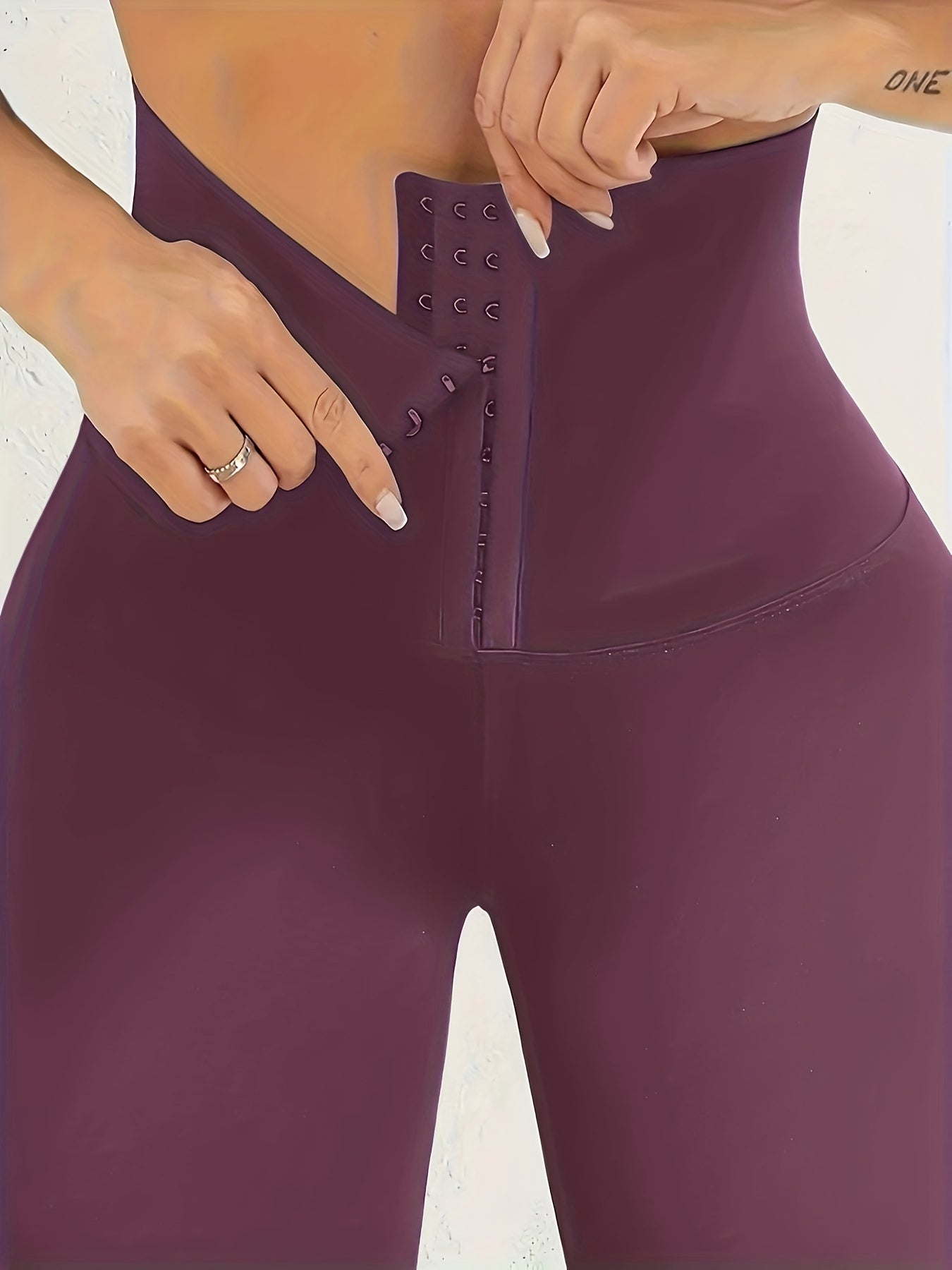 https://img.kwcdn.com/product/Fancyalgo/VirtualModelMatting/aa38f0acd9ee9a74b97c5ae0ace99b4d.jpg