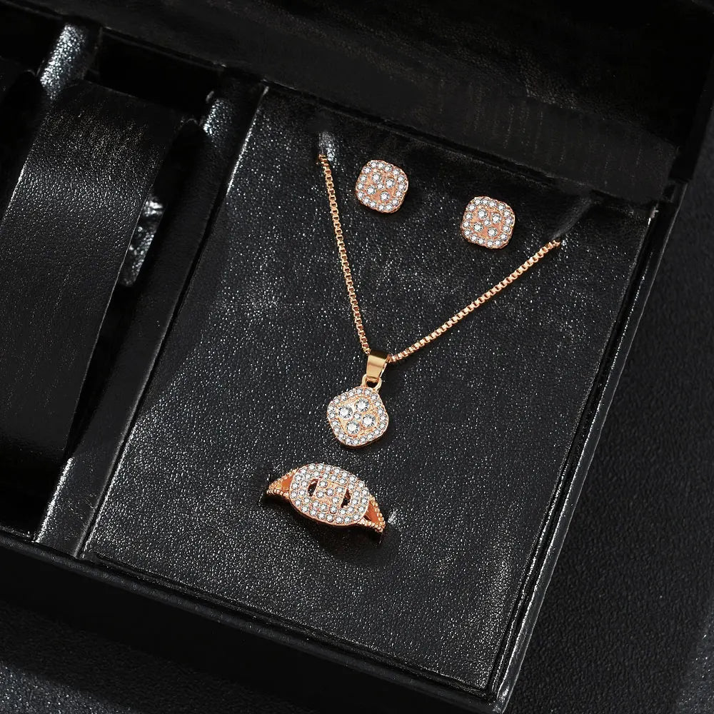 Cube Luxe Set – Elegant 3-Piece Jewelry Collection  Modern shine. Perfect match. Gift-ready elegance.